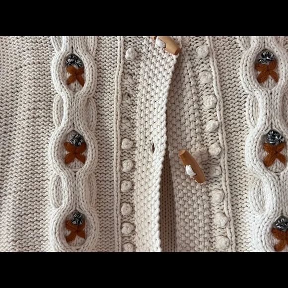 Sessun Tesoro crewneck cotton cardigan- beige in small - Picture 3 of 3
